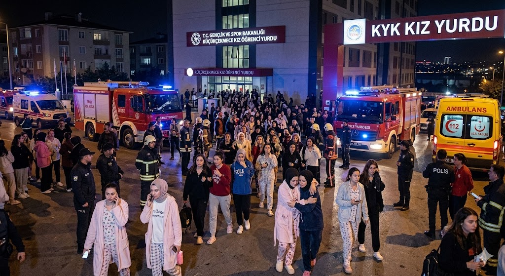 Küçükçekmece’de Kız Öğrenci Yurdunda Tahliye Paniği