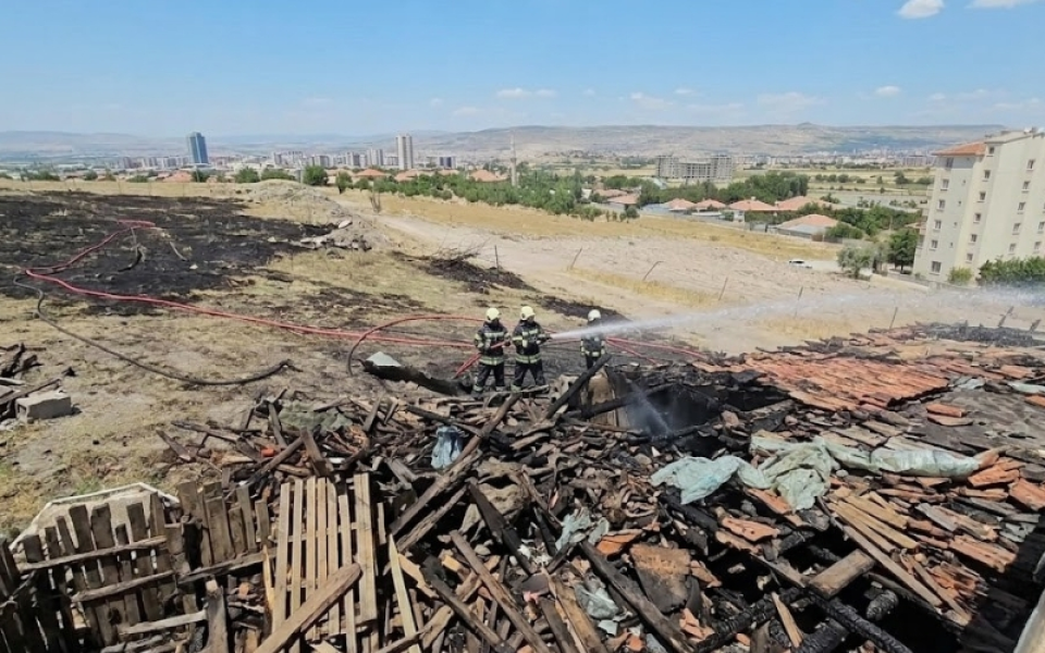 Kayseri Kocasinan'da Yangın