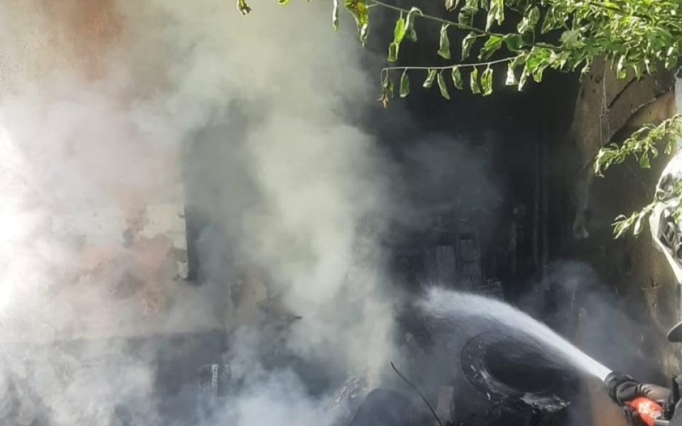 Kütahya Dumlupınar Mahallesi'nde Atık Yangını